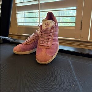 Adidas Women’s  Adidas Gazelle Sneakers